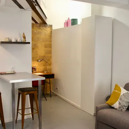 Joli Studio Avec Terrasse-Jardin Sur Les Toits, Coeur Historique Montpellier Exterior foto