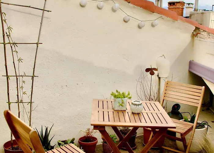Joli Studio Avec Terrasse-Jardin Sur Les Toits, Coeur Historique